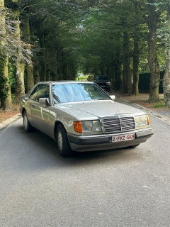 Mercedes 230