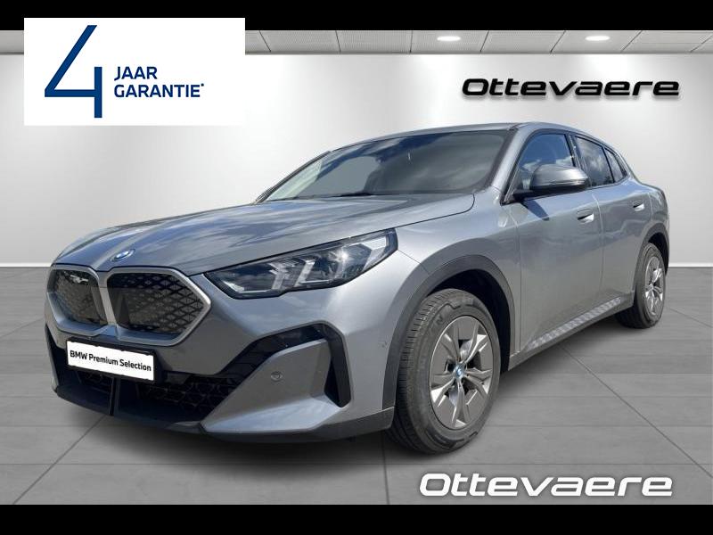 BMW IX2