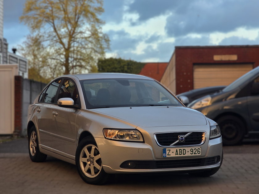 Volvo S40