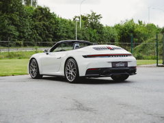 Porsche 992