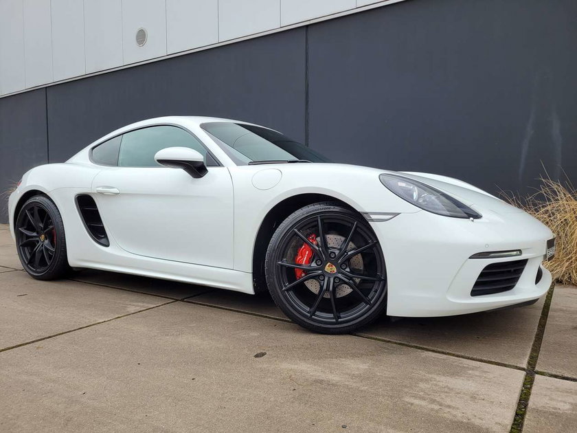 Porsche Cayman