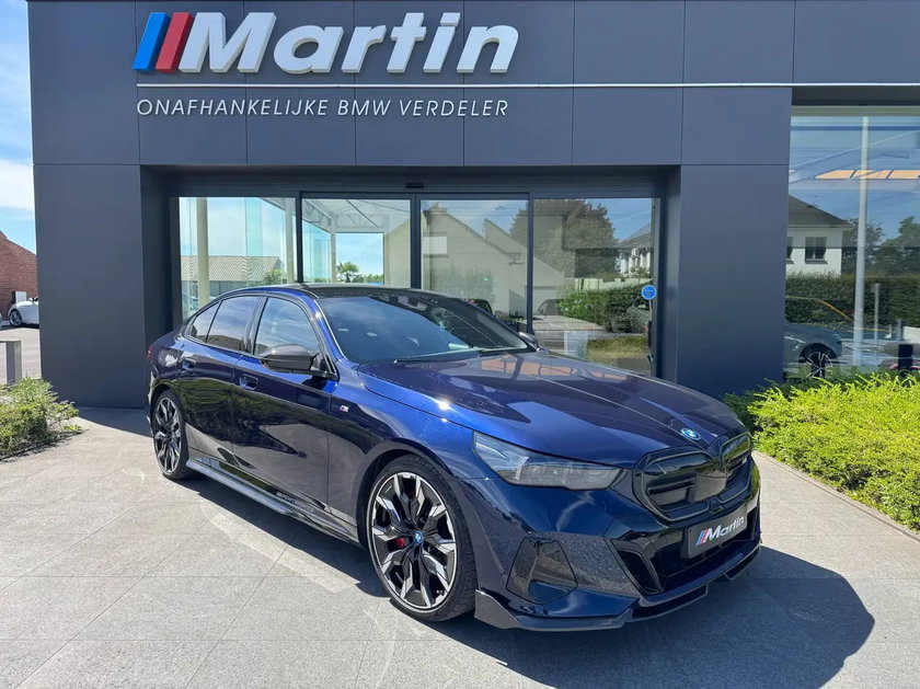 BMW i5