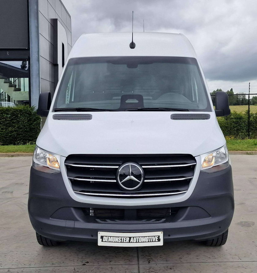 Mercedes Sprinter