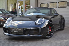 Porsche 911 CARRERA