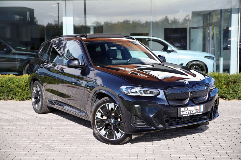 BMW IX3