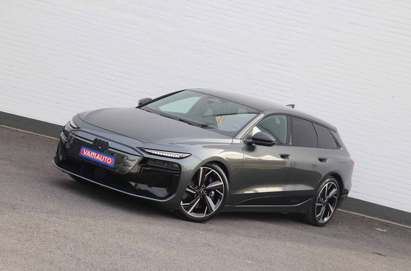 Audi 100
