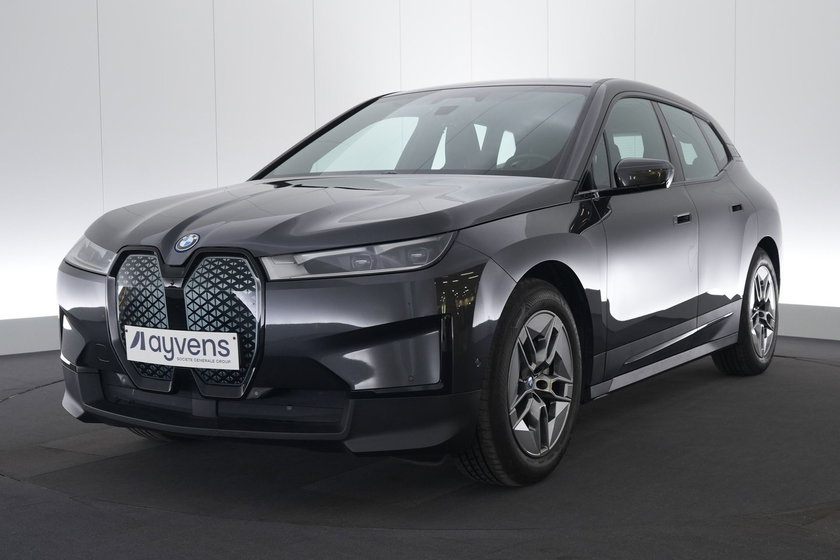 BMW iX