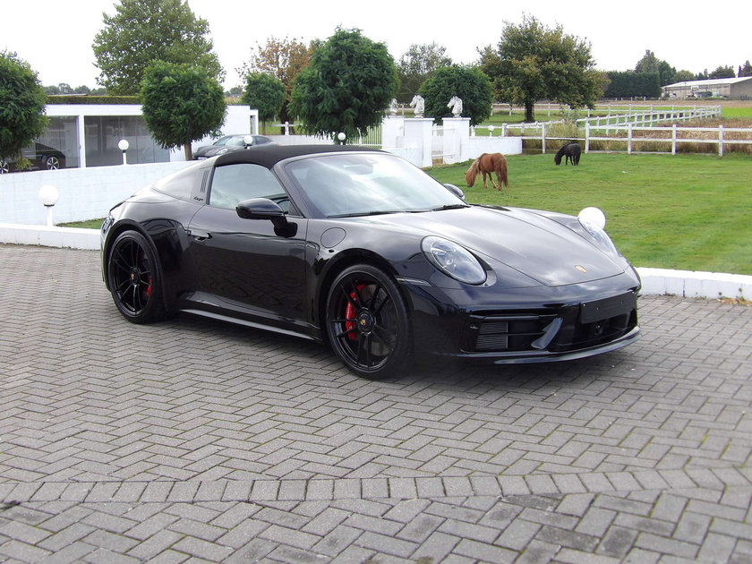 Porsche 992
