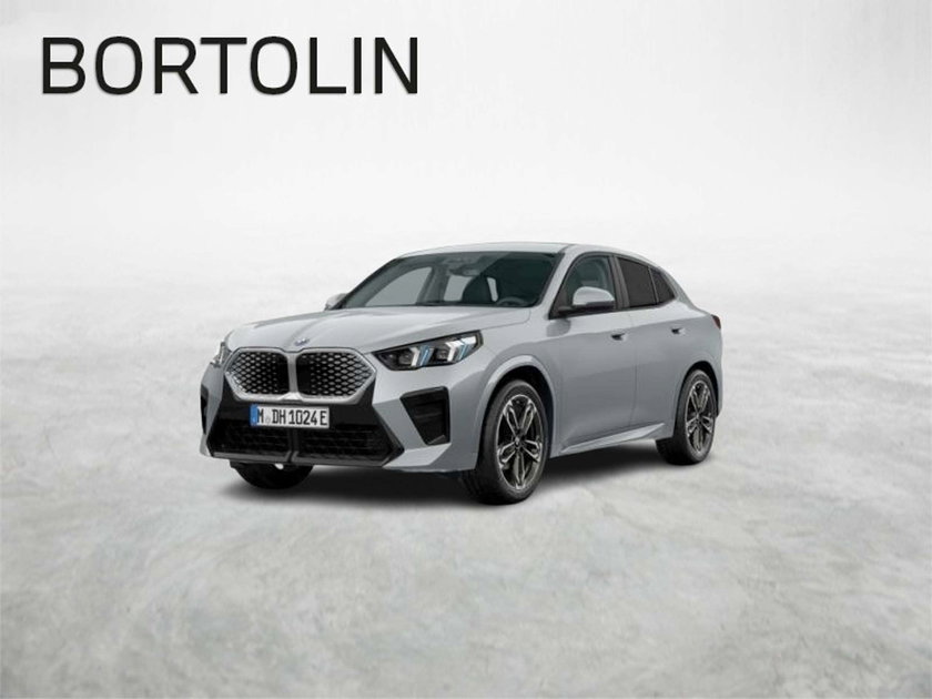 BMW IX2
