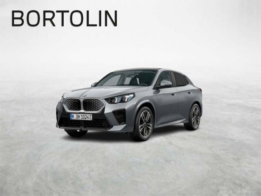 BMW IX2