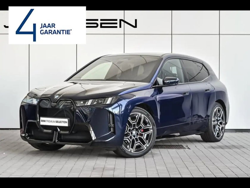 BMW iX
