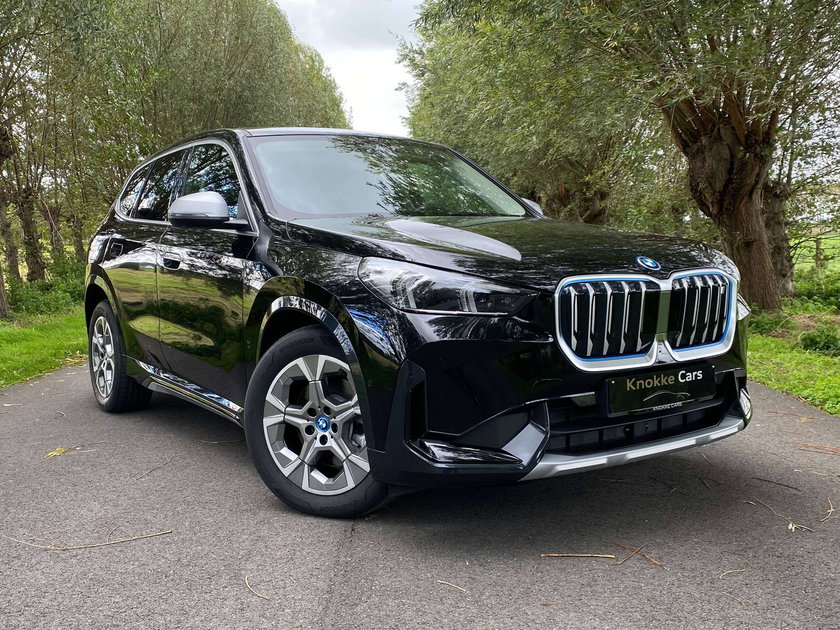BMW iX1