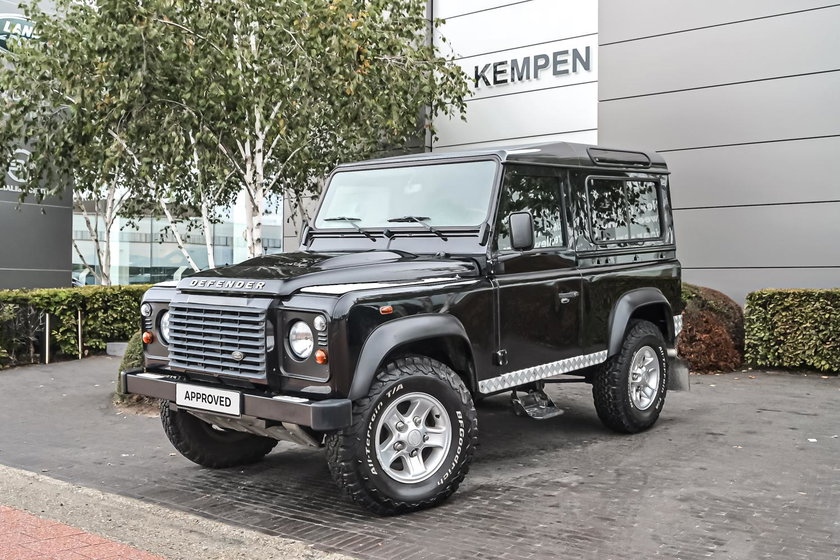 Land Rover Defender
