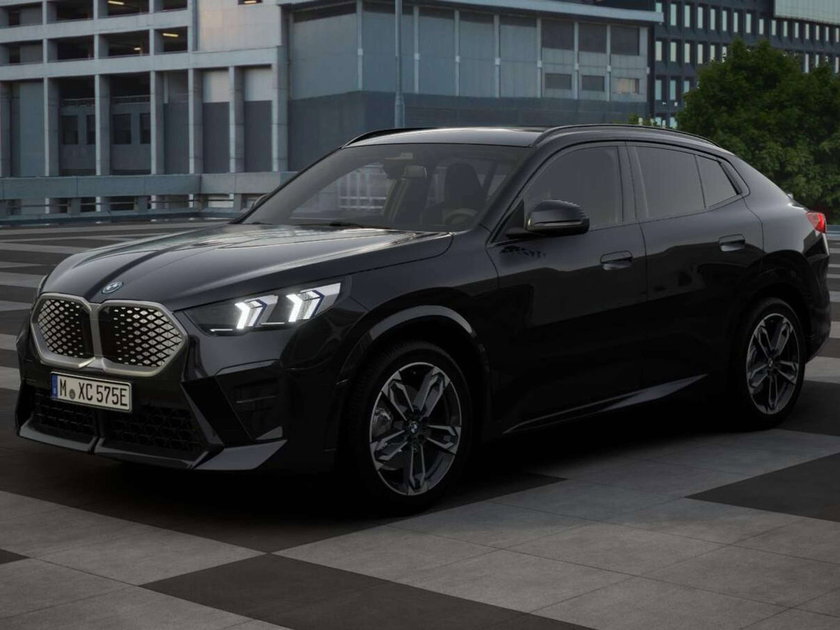 BMW IX2