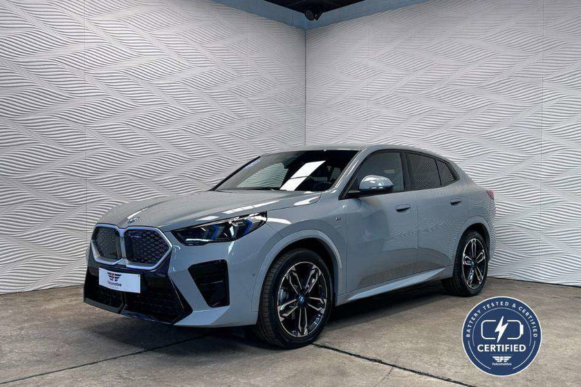 BMW IX2