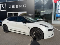 Zeekr 001