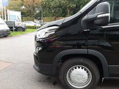 Maxus Deliver 9