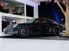 Porsche 911 CARRERA